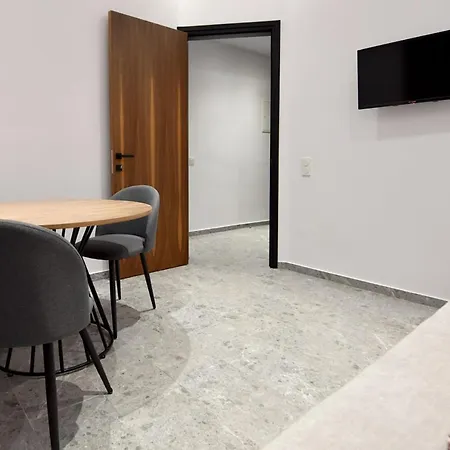 Rose N Stone, Duke, Luxury Apartmán
